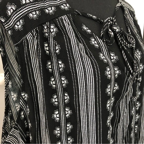 Falls Creek Sleeveless Blouse Black & White Plus Size 3X - Picture 3 of 11